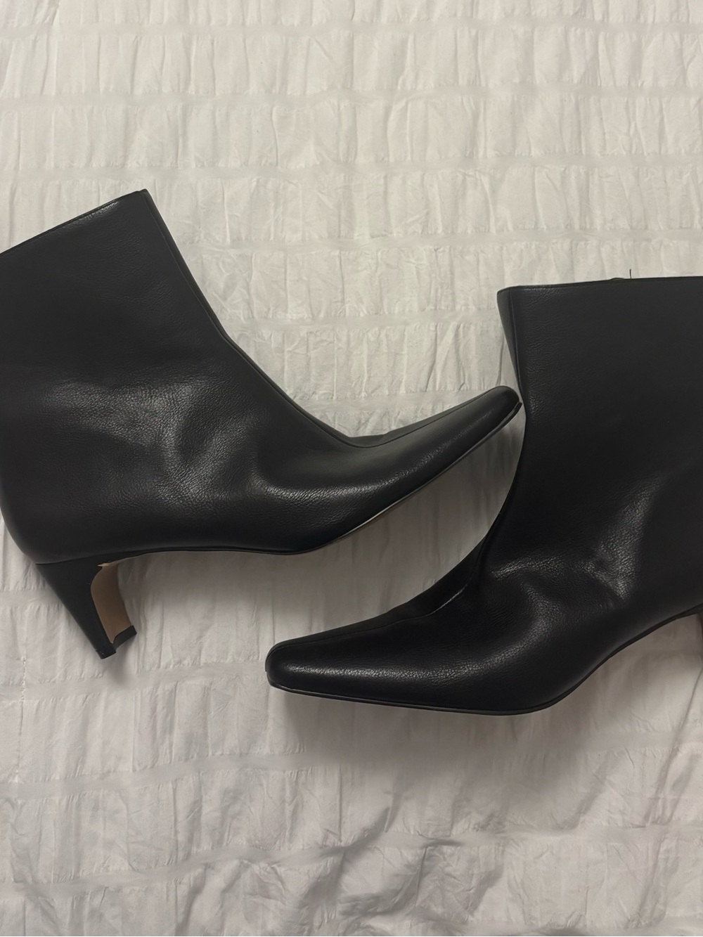 LOFT Black Pointed Toe Leather Ankle Booties